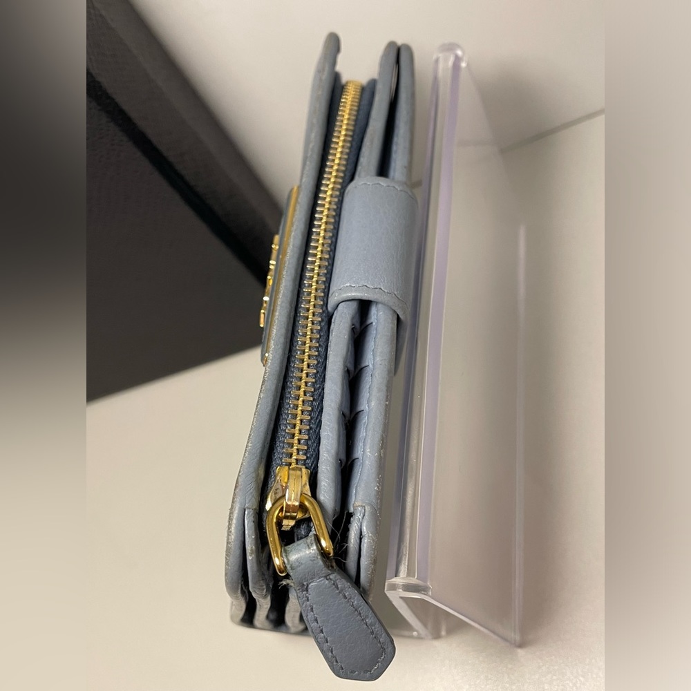Prada, compact wallet - Picture 6 of 10